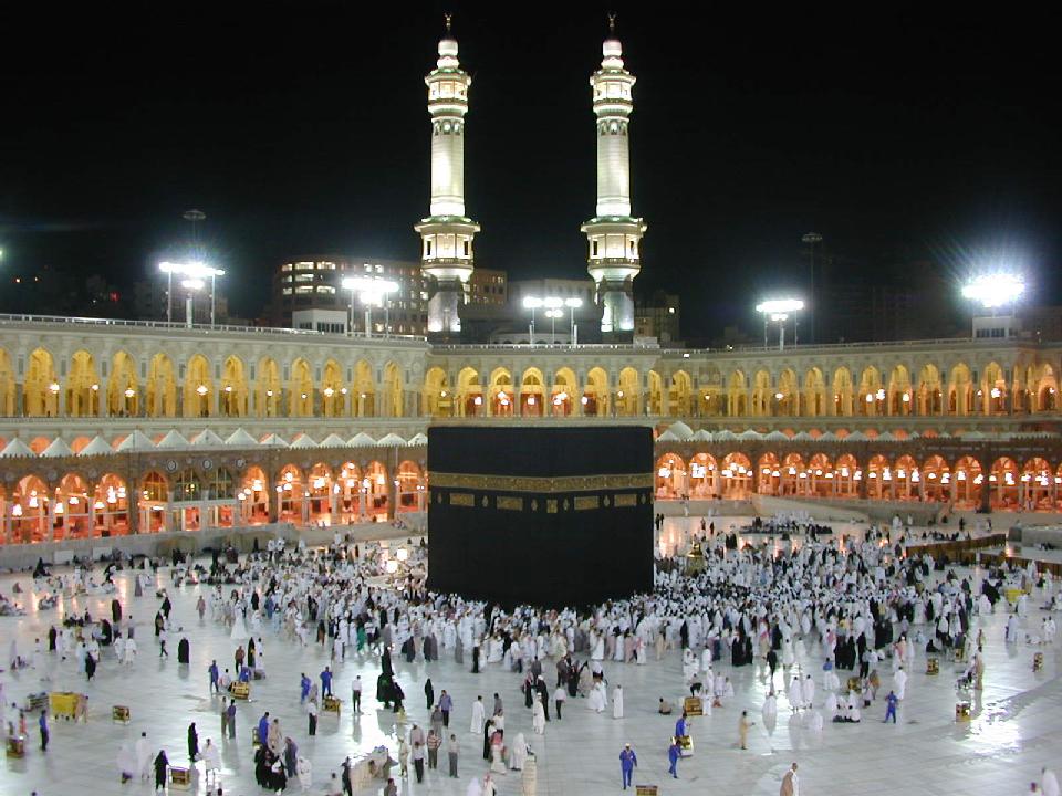 الكعبة المشرفة ليلاً